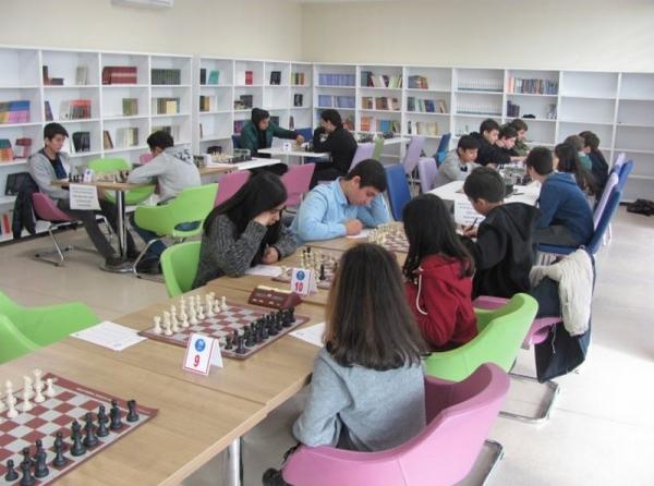 Yaş Grupları Satranç Turnuvasında Okulumuz Yine İl 1.si