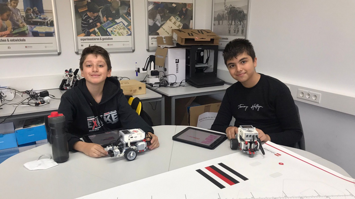 Erasmus+ Dijital Geleceğim Projesi School Education Hareketliliği Robotik Kodlama Dersi Etkinliği