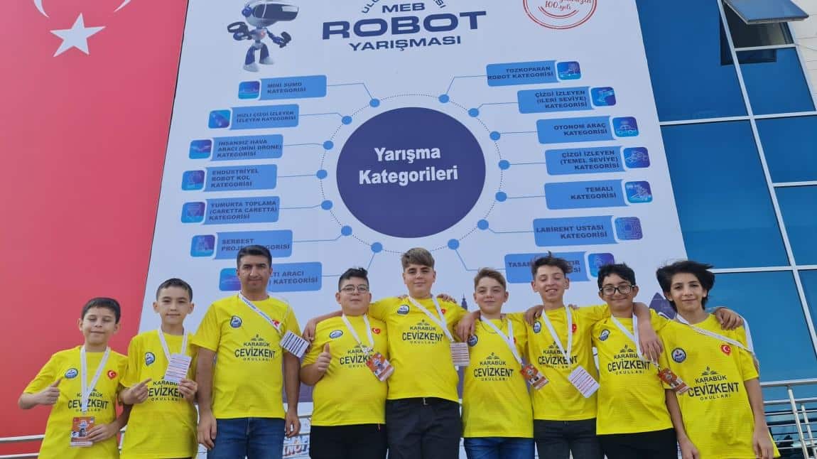 Öğrencilerimiz Bursa MEB Robot Yarışmasında